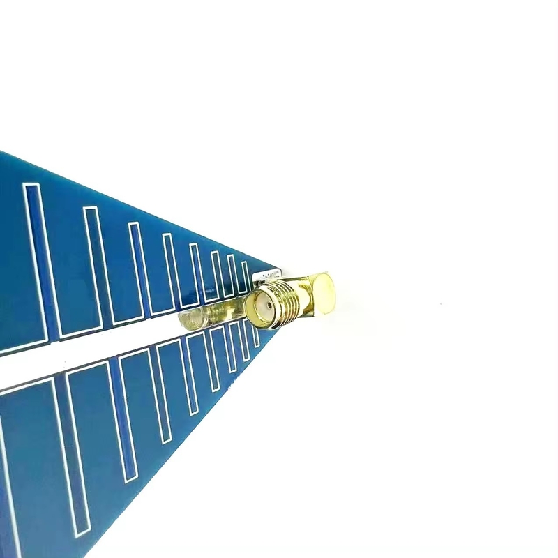 Hochleistungs-Ultra Breitband-Breitband-Bluetooth-Richtungsprotokoll Periodisch 800M-6G UWB-WLAN-Antennenbrett