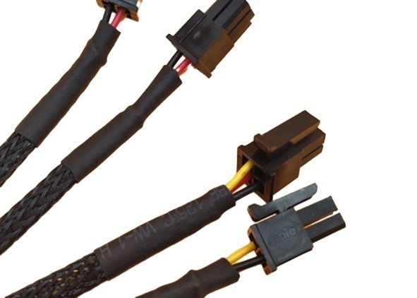 passte schwarzes Verbindungsstück-Mikro 2*2p Molex 43025 3.0mm Neigung zu 3pin Jst - Kabelbaum Ph2.0 26awg