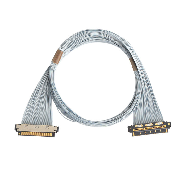 Mikrokoaxialkabelanwendung mit KEL XSL20-48S 0,25 mm Abstand, 44AWG und 46AWG