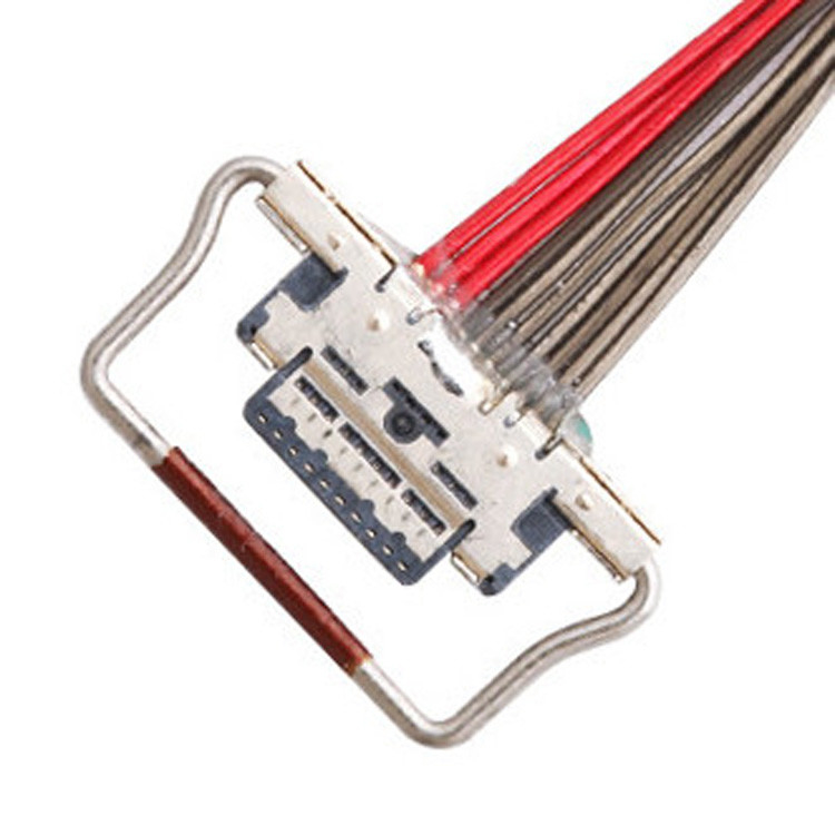 Ein 10-Pin-LVDS-Mikro-Koaxialkabel mit einer Länge von 150 mm, I-PEX-Anschluss mit 0,4 mm Abstand, als 20633-310T-01S identifiziert