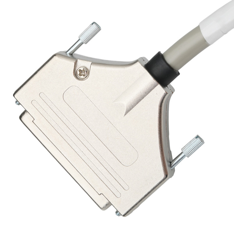 Hd D Sub Db50 Gehäuse Zinklegierung Nickelplattiert auf D-Sub Mdr Stecker Od 90mm