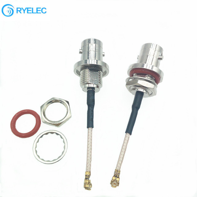 HF-Kabelmontage wasserdicht IP67 BNC weibliche hintere Blukhead bis IPX UFL RG178 Splitterplattiertes Kupfer-Pigtail-Kabel